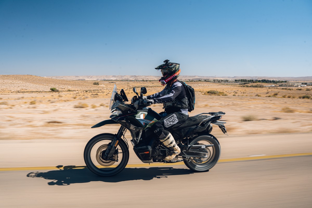 רכיבה ראשונה: CFMOTO 1000MT-X — תמונה 3
