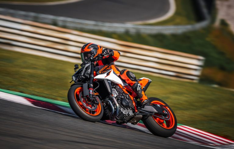 בישראל: סדרת 990 החדשה של KTM